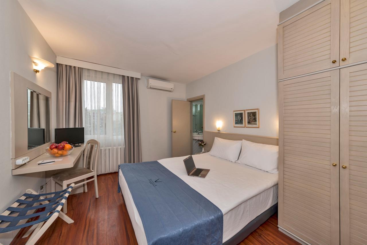 Febor Park Levent 3* Стамбул
